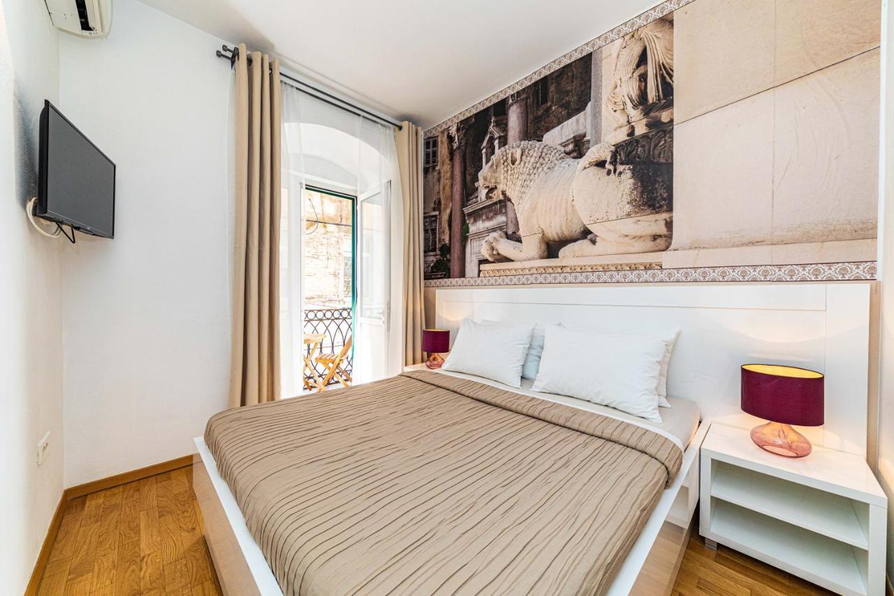 Riva City Rooms Split Exterior foto